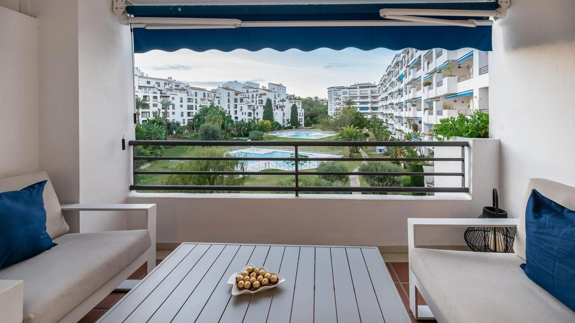 Urban Exclusivity At Puerto Banus Apartment Marbella