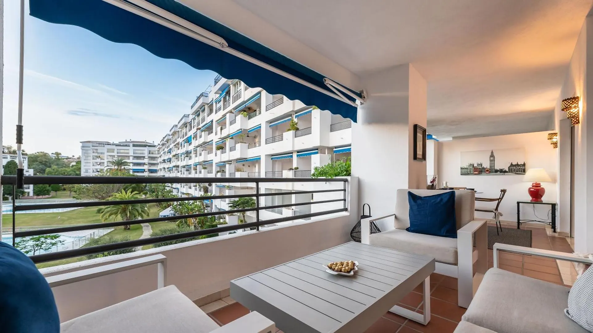 Urban Exclusivity At Puerto Banus Apartment Marbella