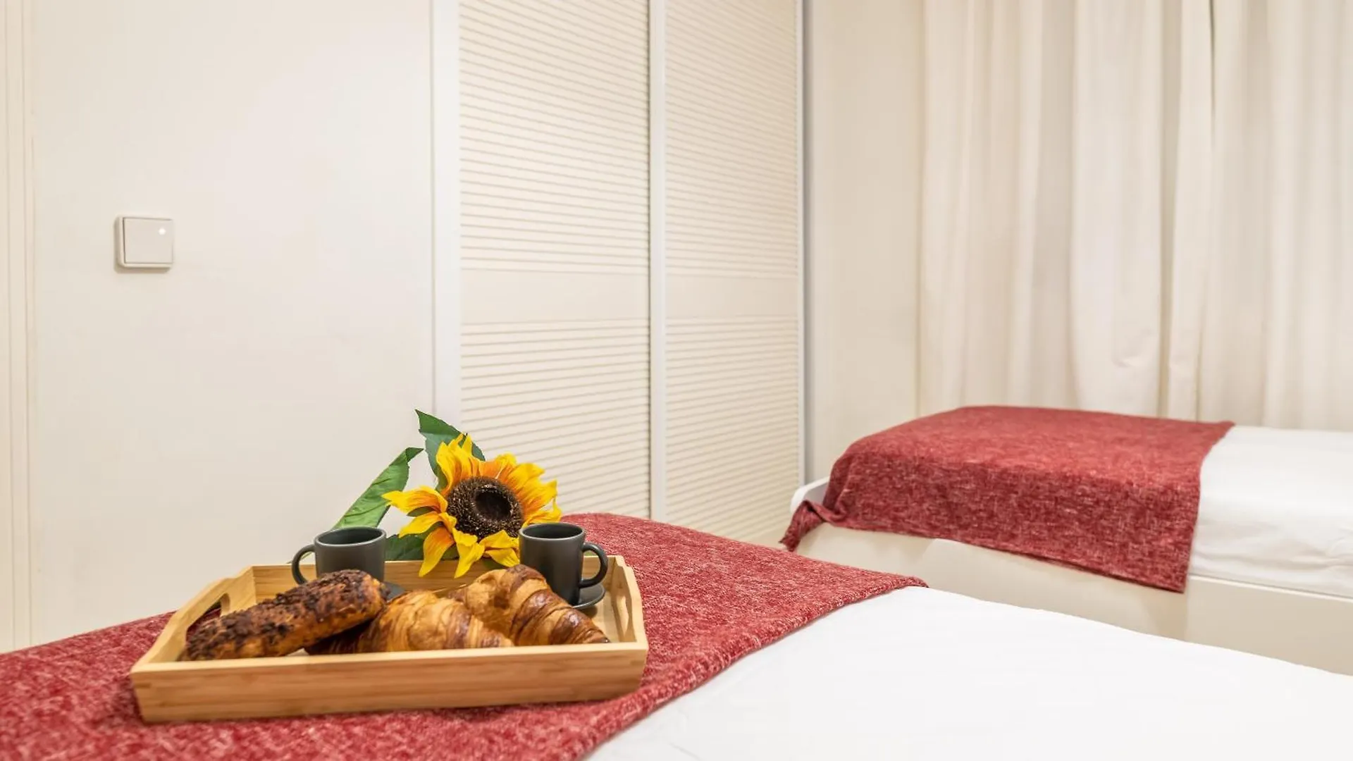 Urban Exclusivity At Puerto Banus Apartment Marbella